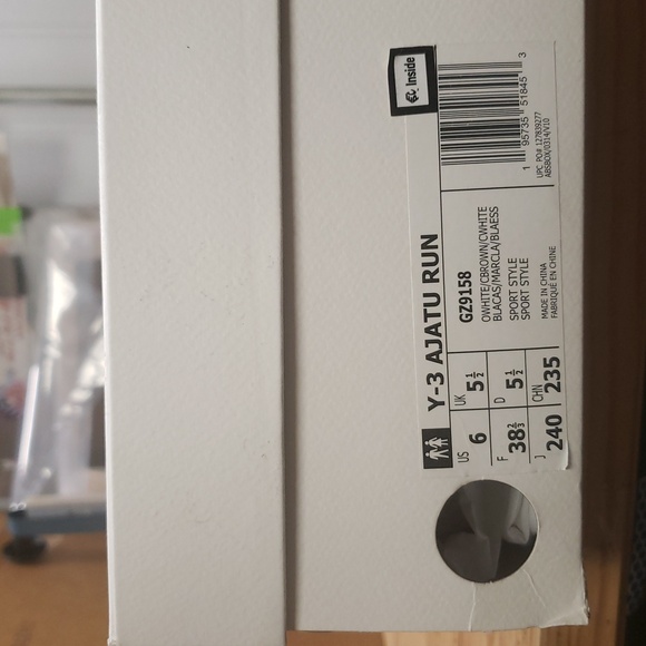 Adidas Y-3 Unisex AJATU RUN SNEAKERS CORE WHITE IN OFF WHITE - Picture 9 of 9